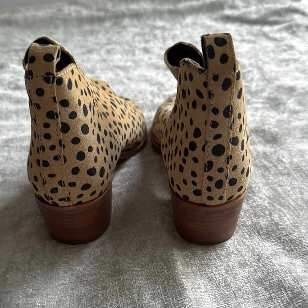 Dolce Vita Kadie Tan and Black Ankle Booties